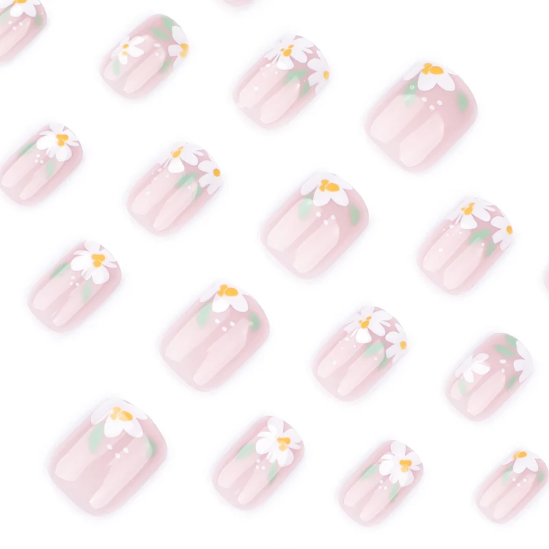 Artful Nail Art in Elegant Blossom Design Stornfield