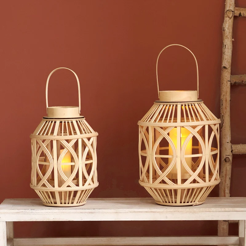 Dekorative Rattanhängelampe Karnz