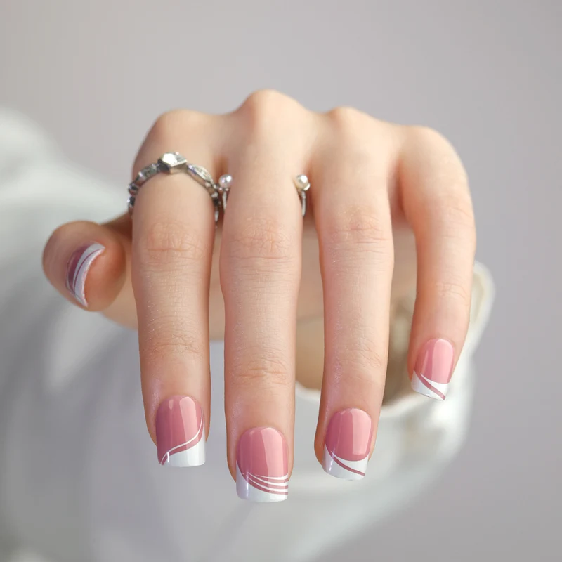 Artful Nail Art with Elegant Lines Stornfield