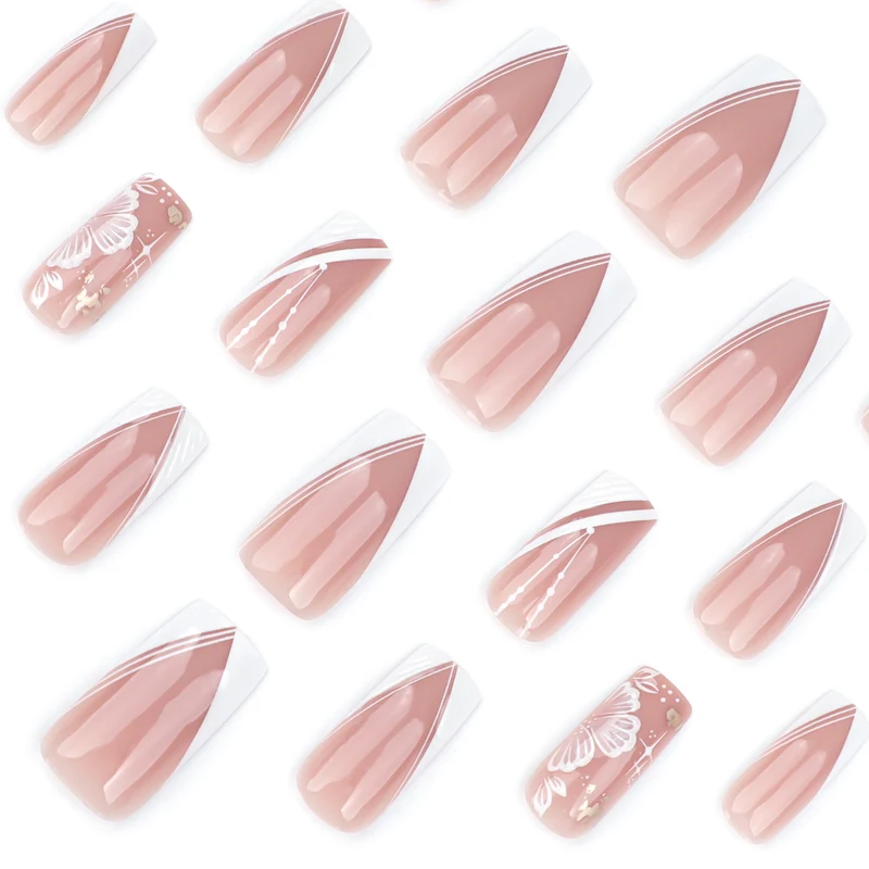 Artful Nail Art with Elegant Floral Design Stornfield