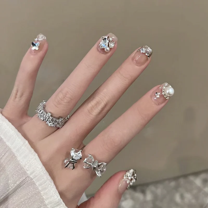 Artful Nail Art with Elegant Jewelry Design Stornfield