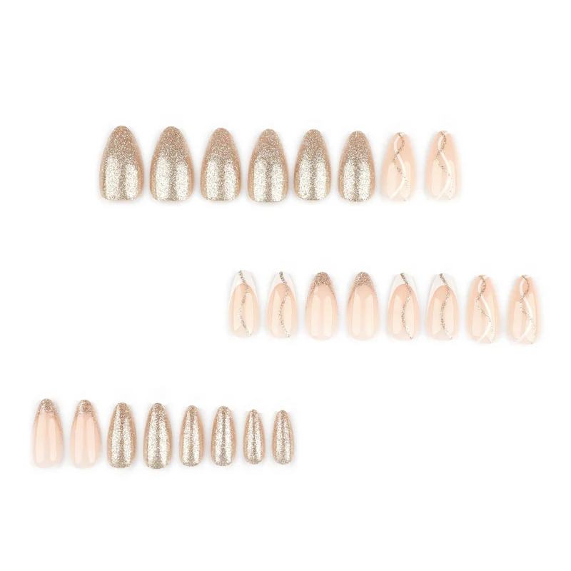 Artful nail art with elegant gold design Stornfield