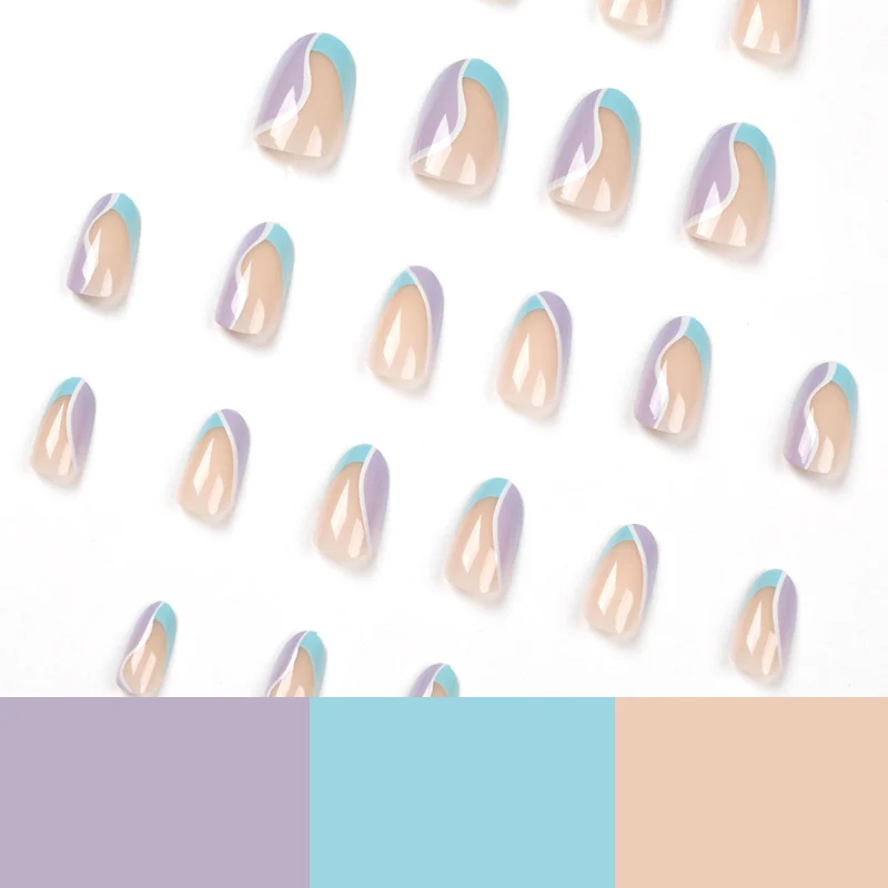 Artful Nail Art with Elegant Design Stornfield