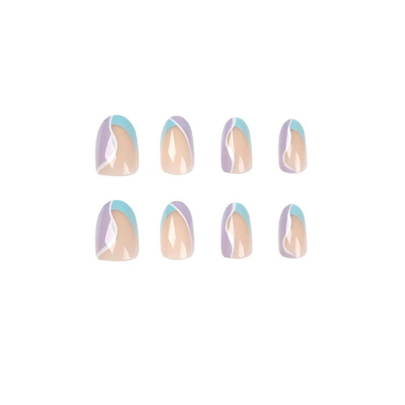 Artful Nail Art with Elegant Design Stornfield