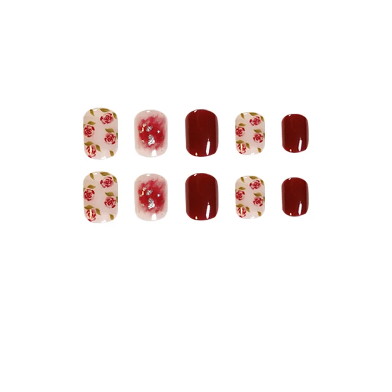 Artful nail art with elegant floral design Stornfield