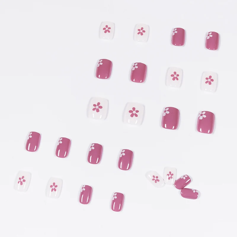 Artful Nail Art with Floral Elements Stornfield