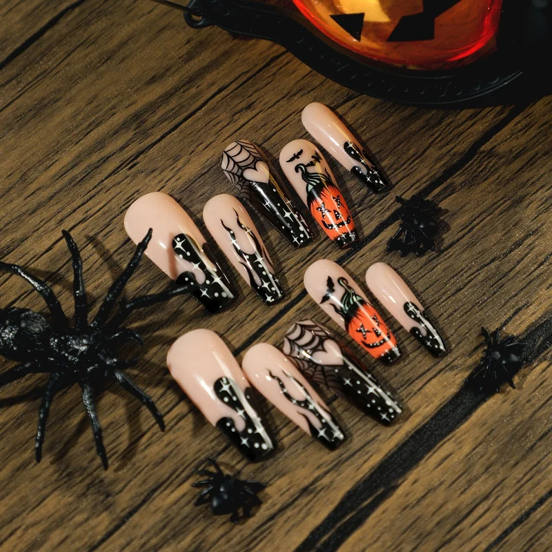 Artful Halloween nails with spooky designs Stornfield