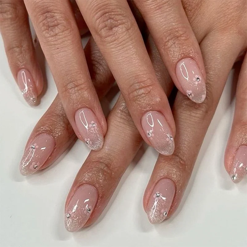 Artful gel nails with sparkling accents Stornfield