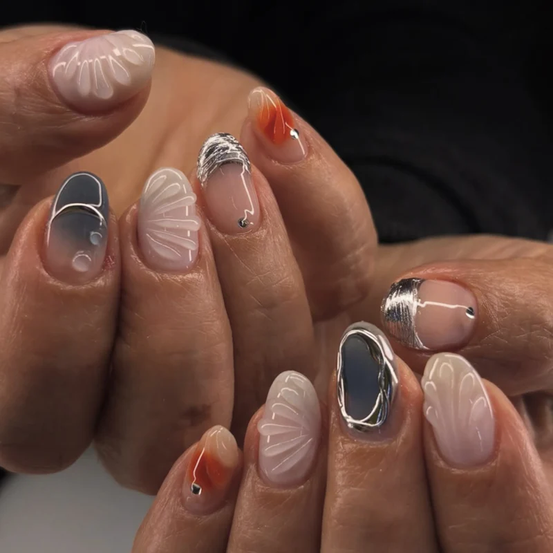 Artistic Gel Nails with Elegant Chrome Effect Stornfield