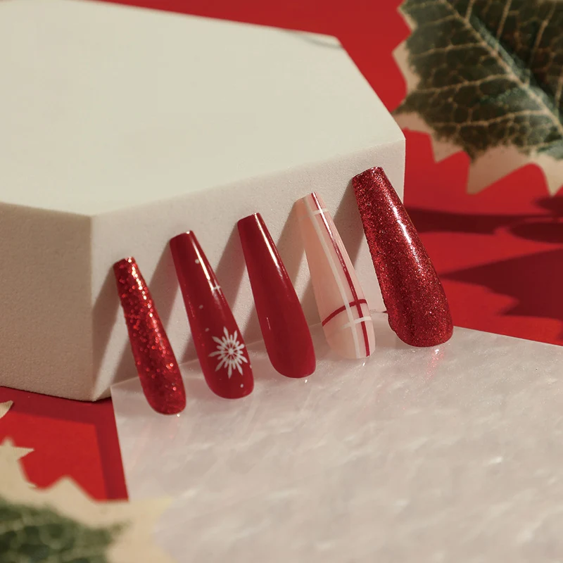 Artful Gel Nails in Festive Design Stornfield