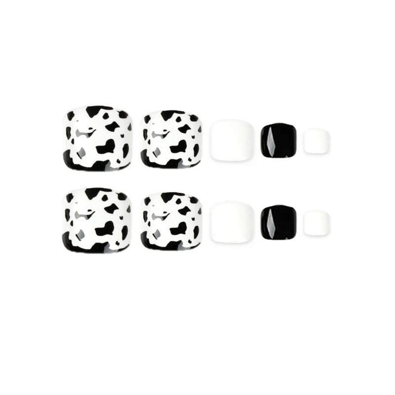 Artful toenail extensions with modern animal pattern Stornfield