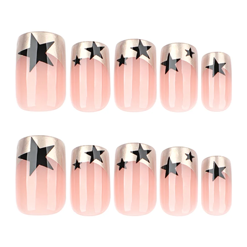 Funkelnde Nagelkunst mit Sternen und Glitzer akzenten Karnz