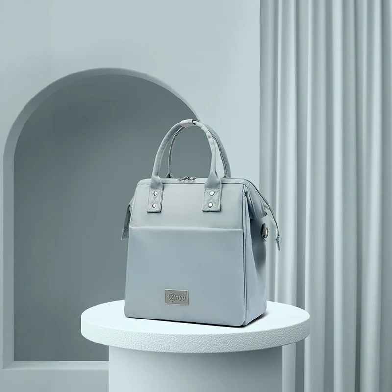 Versatile Travel Tote Stornfield