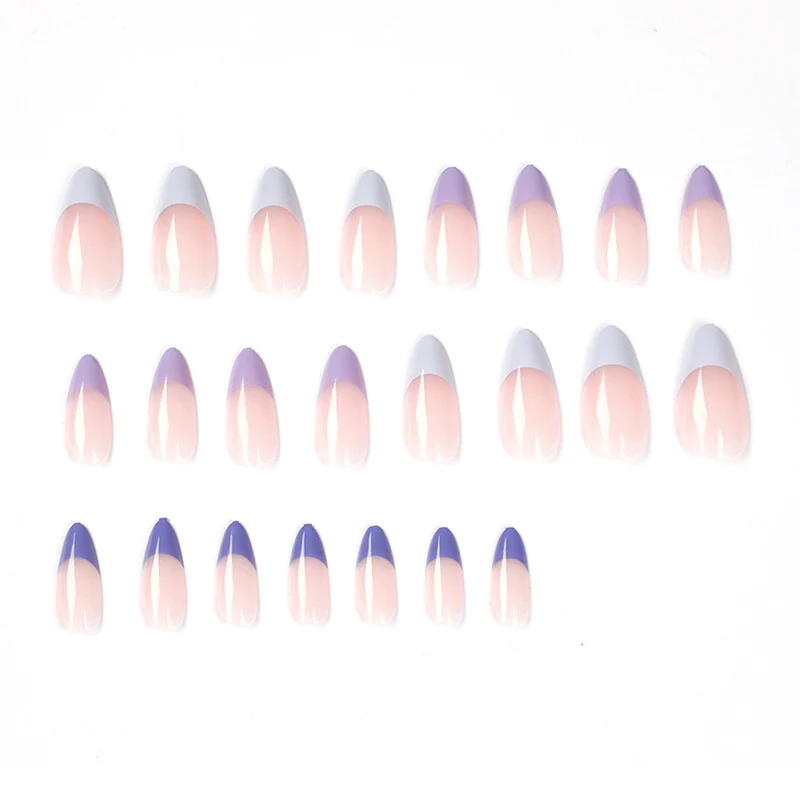 Elegante Nagelkunst mit modernes Ombre-Design Karnz