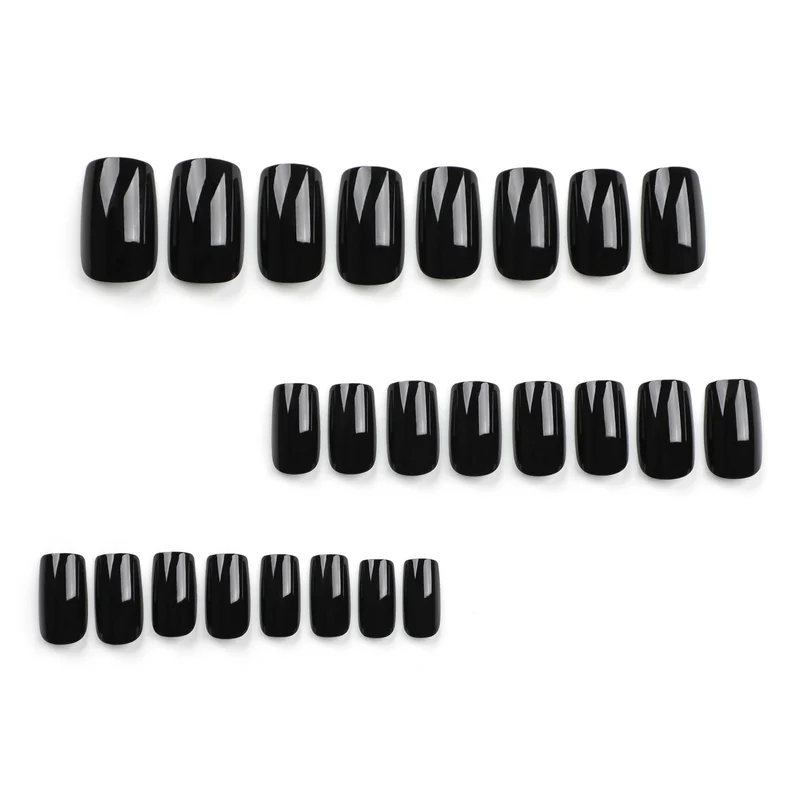 Elegante Nagelkunst mit Glanzfinish Karnz