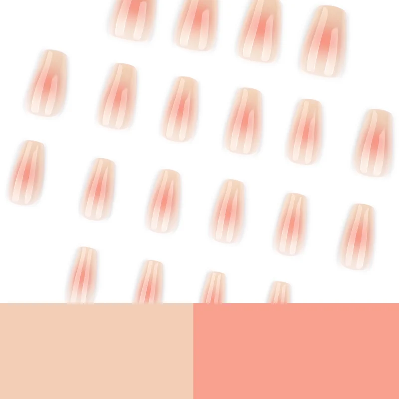 Elegante Gel-Nägel mit natürlich glänzender Oberfläche Karnz