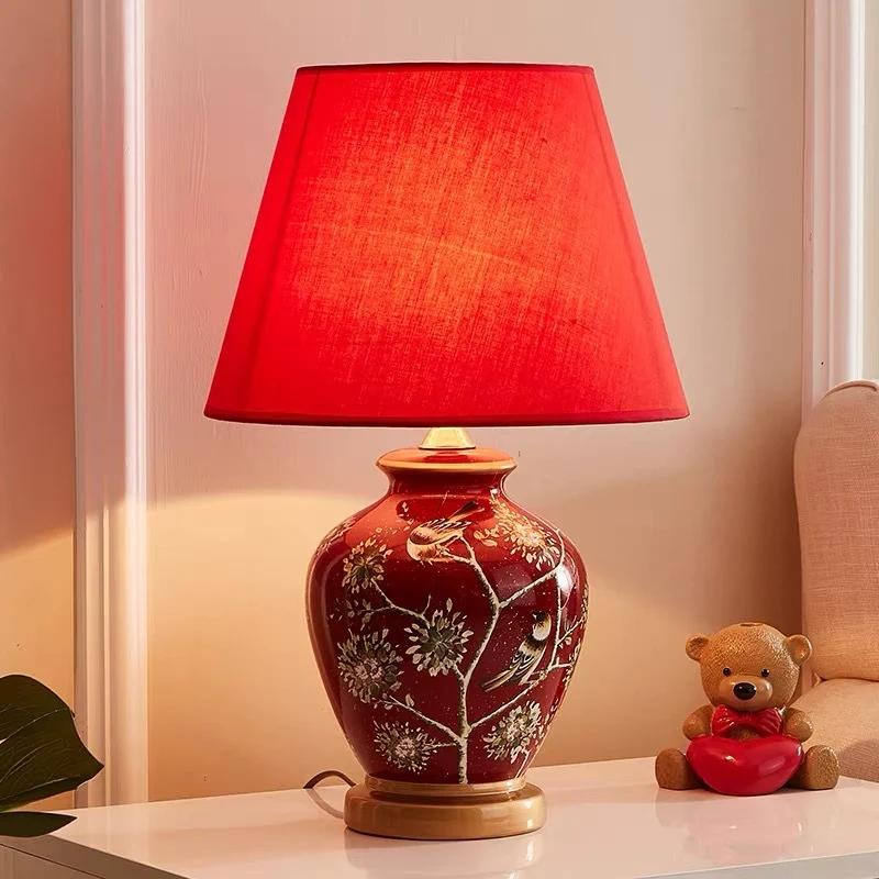 Elegante Keramik-Tischlampe