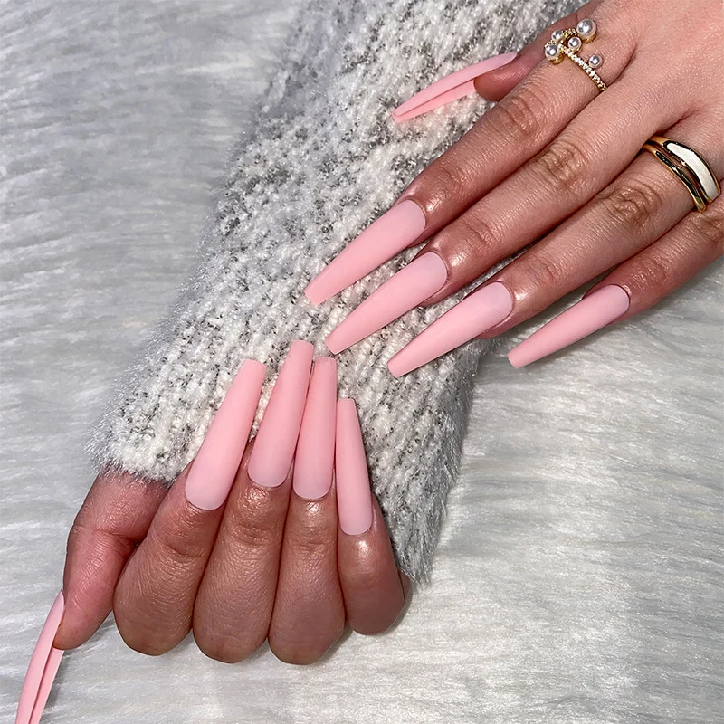 Artificial extensions in trendy stiletto style Stornfield