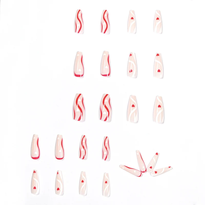 Artificial nail art with hearts Stornfield
