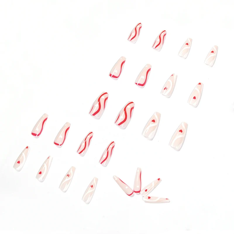 Artificial nail art with hearts Stornfield