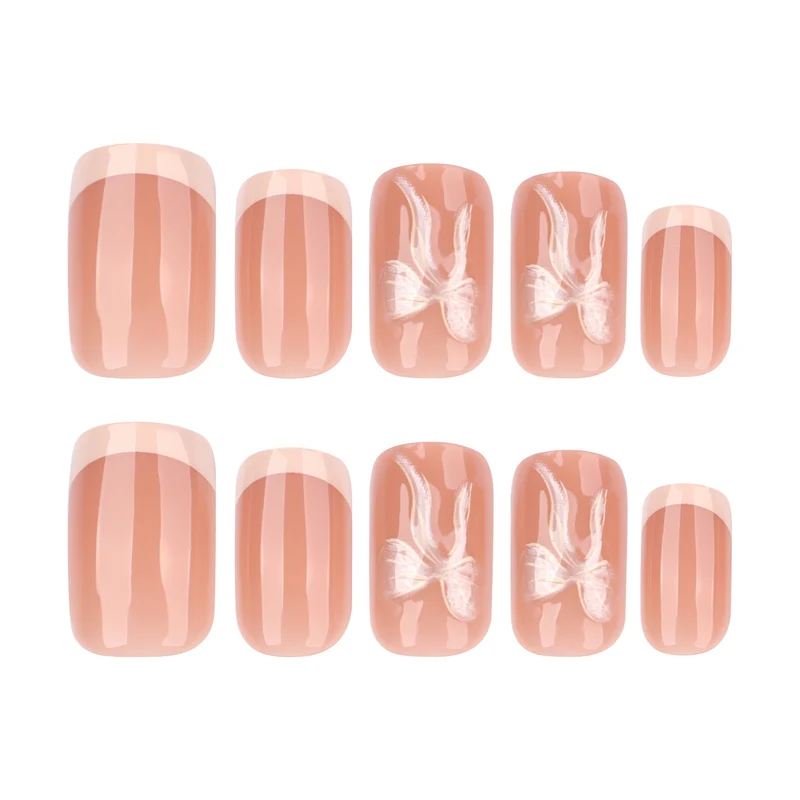 Artificial nail art with delicate floral design Stornfield