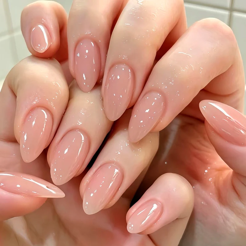 Artificial nail art with playful dots and bows Stornfield