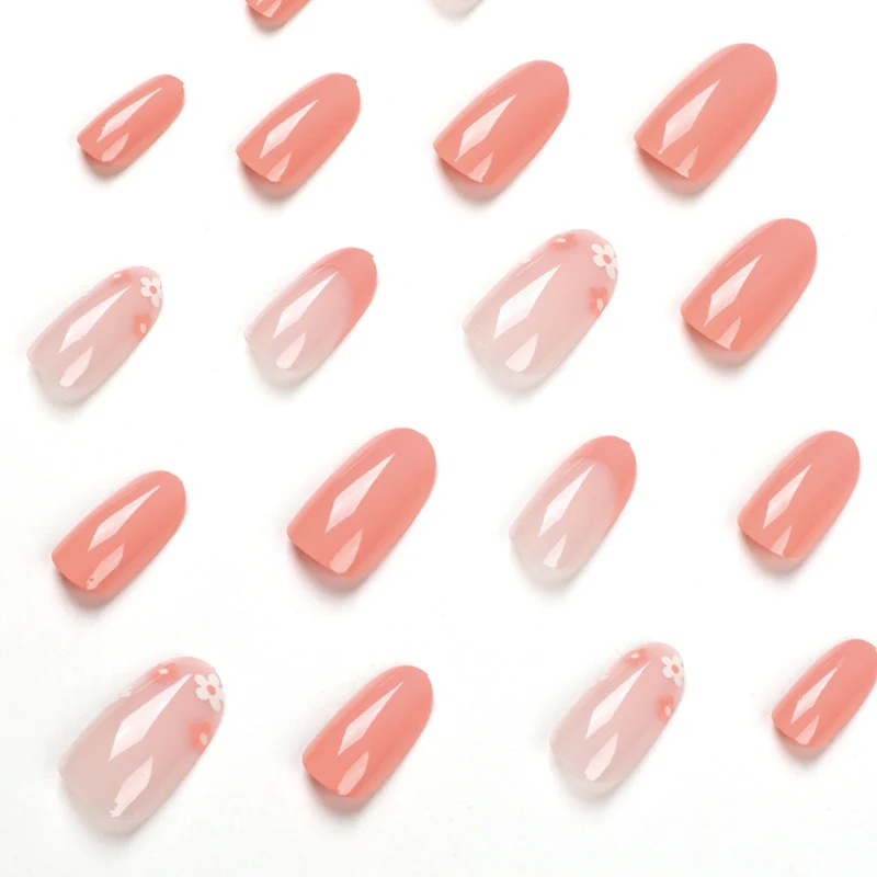 Artificial nail art with elegant floral design Stornfield