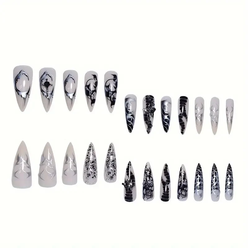 Aufwendige gotische Acryl-Nagelverzierung Karnz