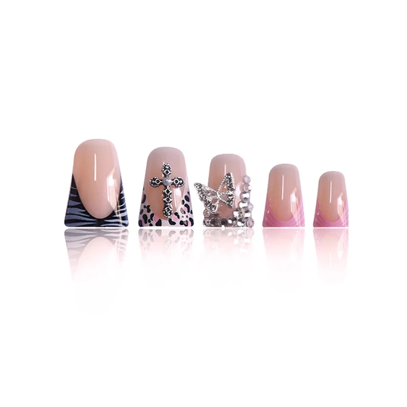 Glamouröser Designer Press-On Nail Set Karnz