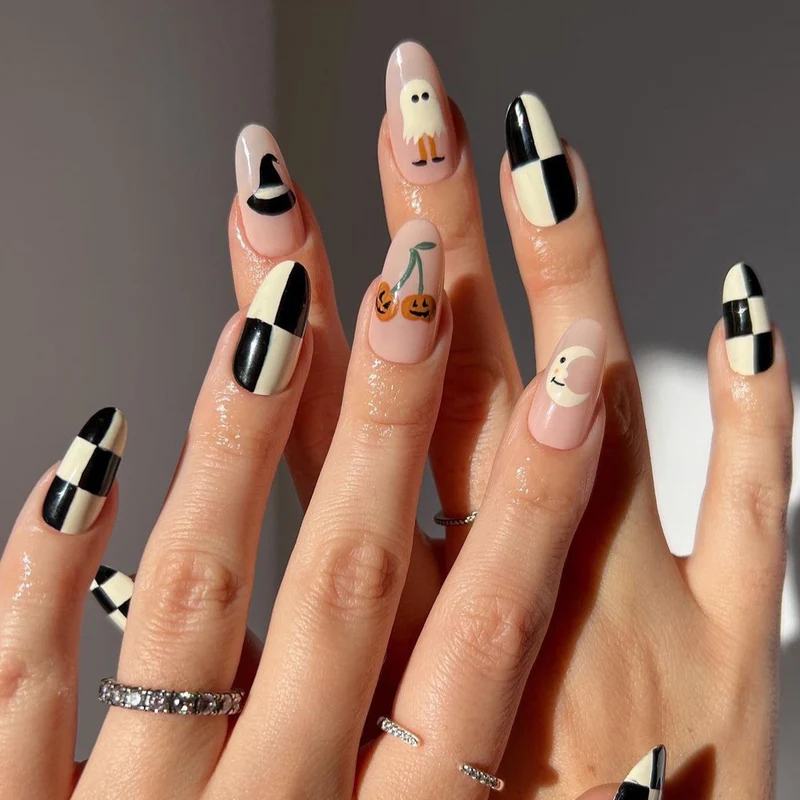 Artificial nail art in Halloween design Stornfield