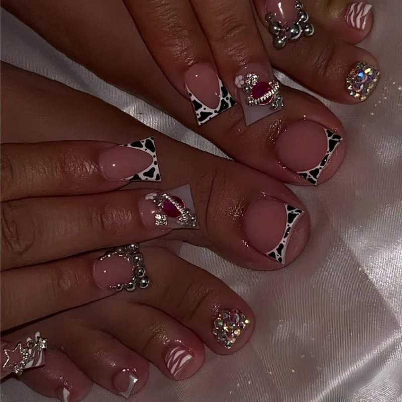 Elegante Press-On Nail Enhancements Karnz