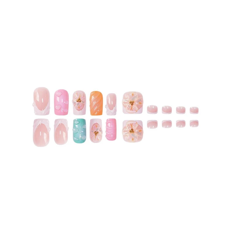 Elegantes Blumen-Nagelkunst-Set Karnz