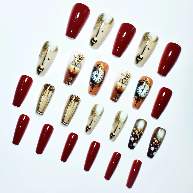 Elegante Künstlerische Nagelverstärkungen Karnz