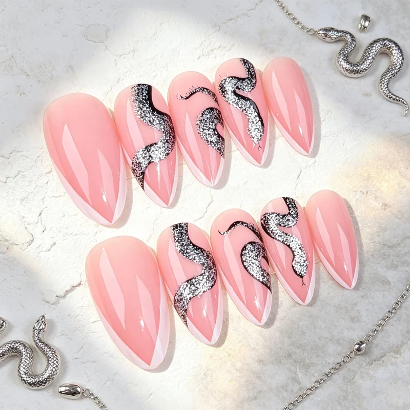 Glamorous Design Nails Stornfield