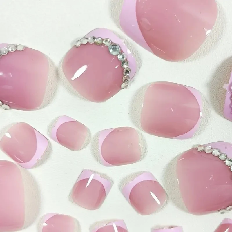 Dekoratives Strass-Akzent-Pediküre-Nagelset Karnz