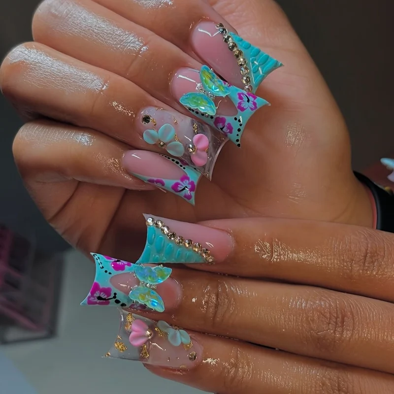 Dekorative Gel-Nagelveränderungen Karnz