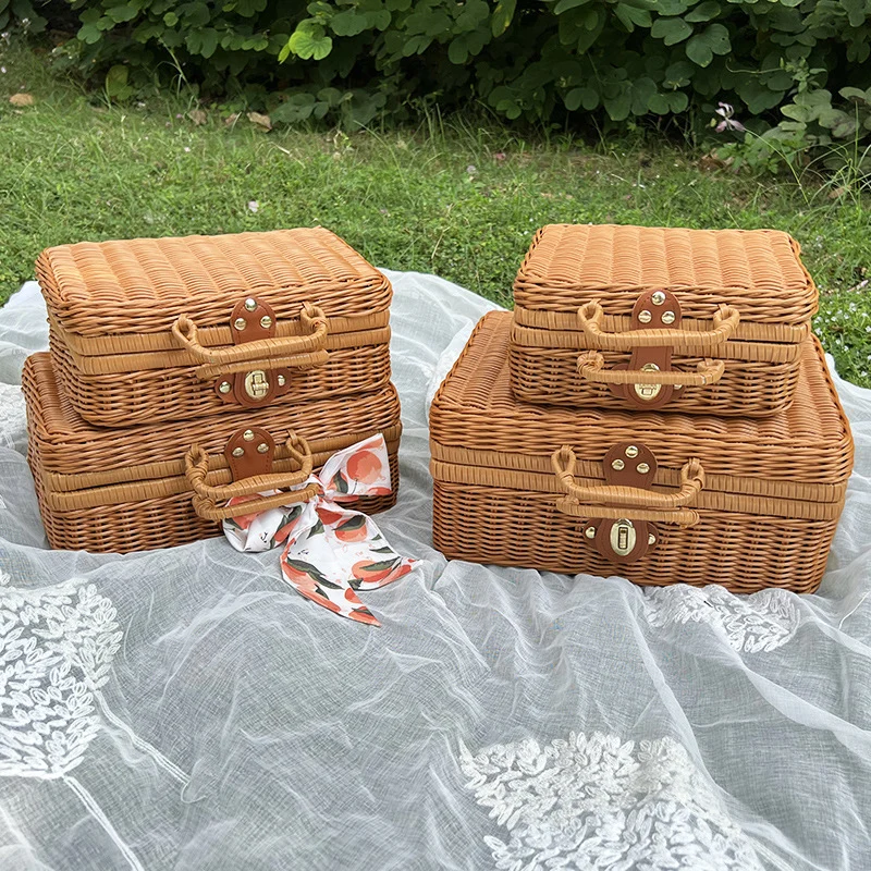 Woven Picnic Basket Stornfield