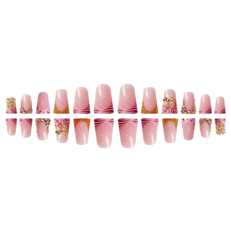 Künstlerisch mit Juwelen verzierten Nagelverlängerungen Karnz