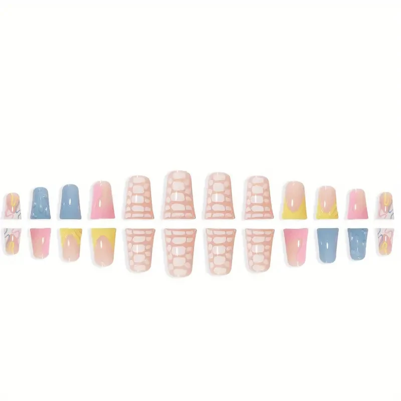 Künstlerische Gel-Nagelkunst-Erweiterungen Karnz