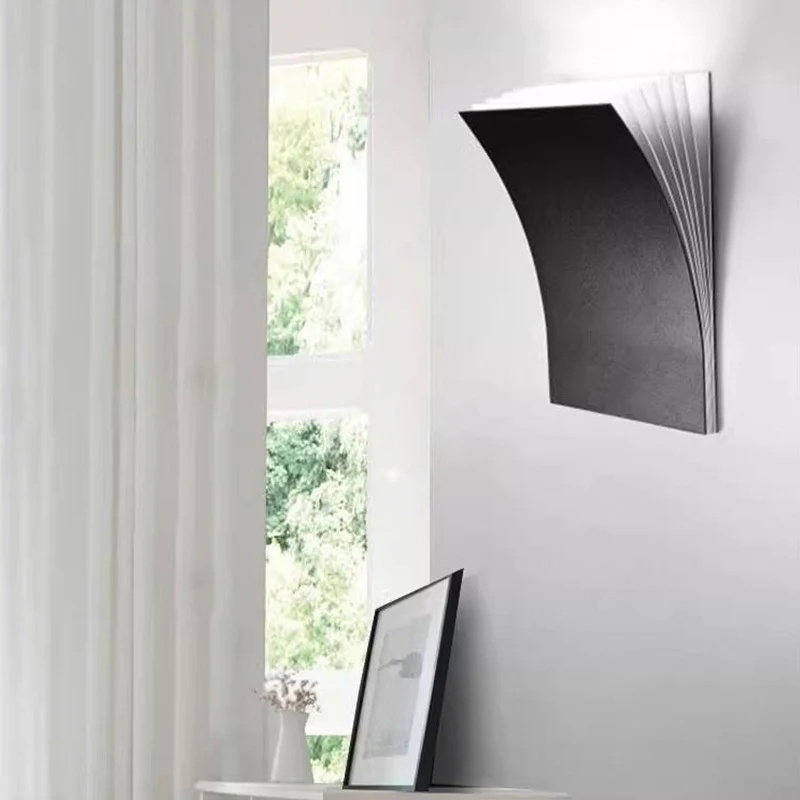 Modern Artistic LED Wall Light
