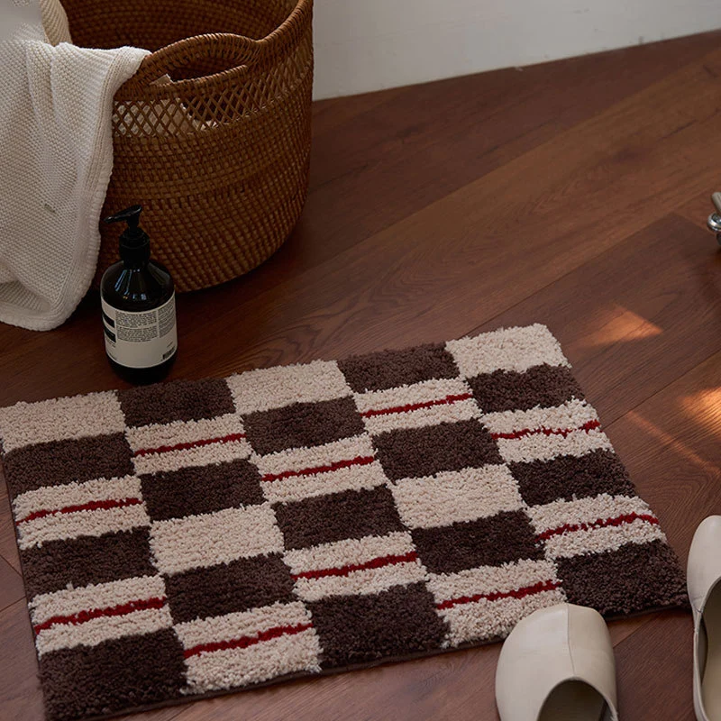 Plush Checkered Bath Mat