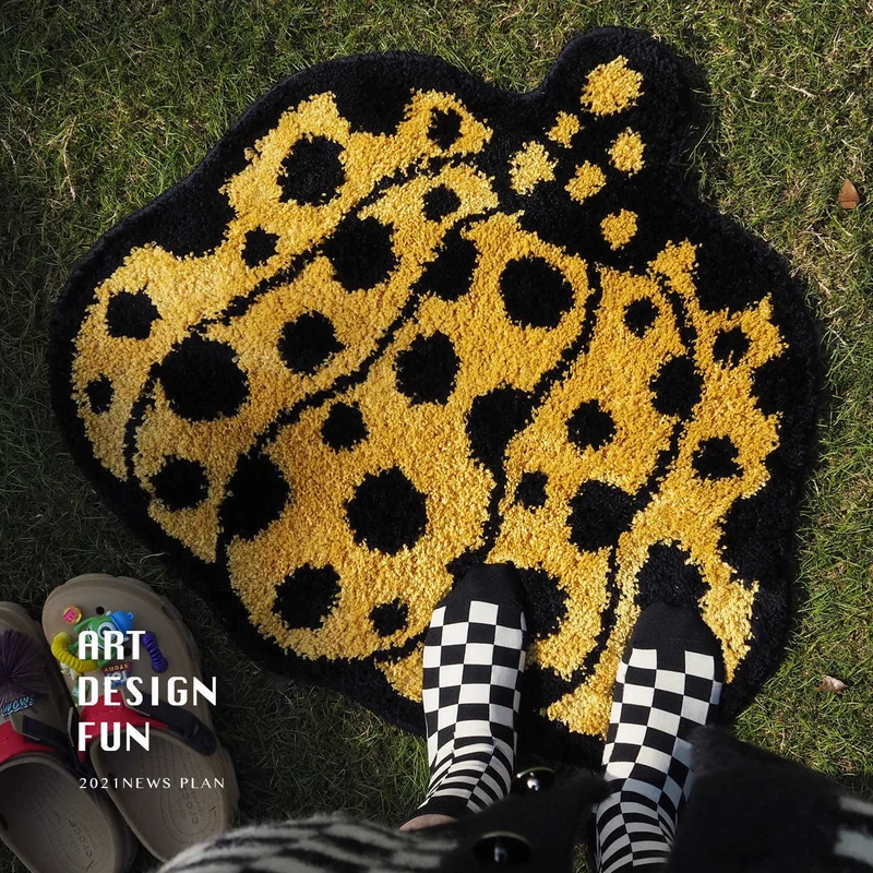 Artistic Decorative Rug