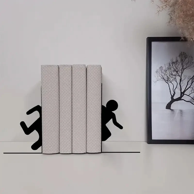 Verspielte figurative Buchstützen