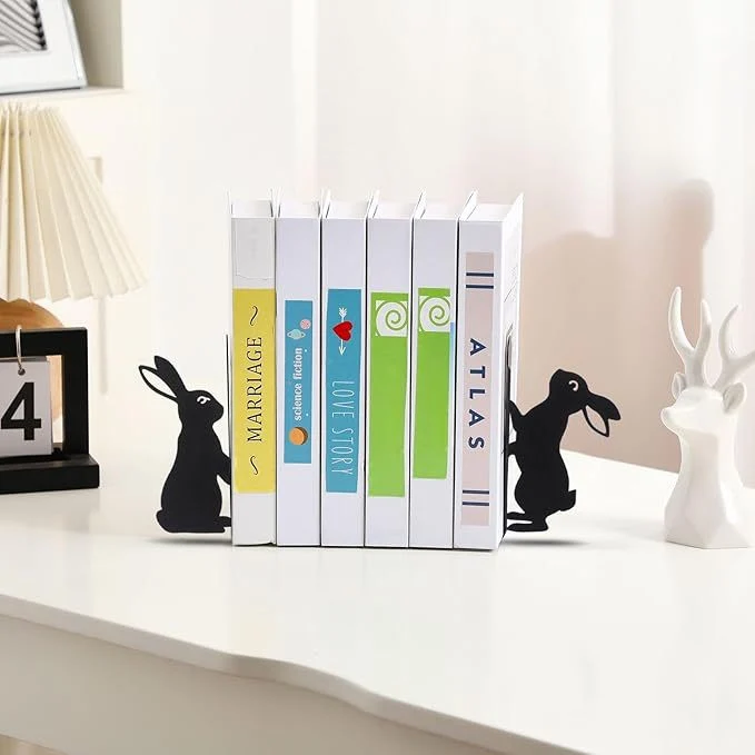 Dekorative Hasen Buchstützen