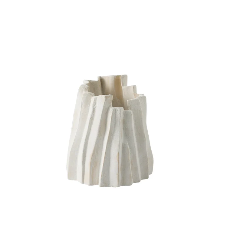 Skulpturale dekorative Keramikvase