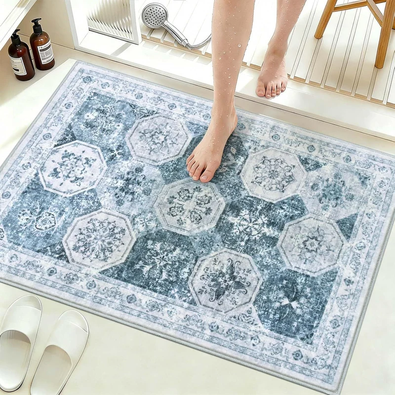 Vintage-Inspired Bathroom Mat