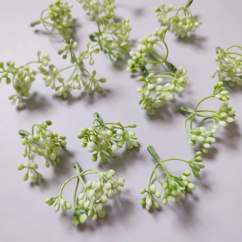 Dekorativer Beerencluster
