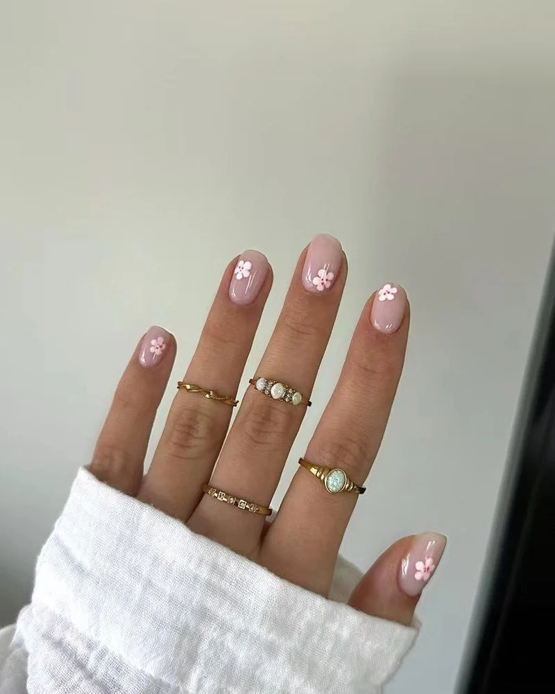 Floral-Themed Nail Art Enhancements Stornfield