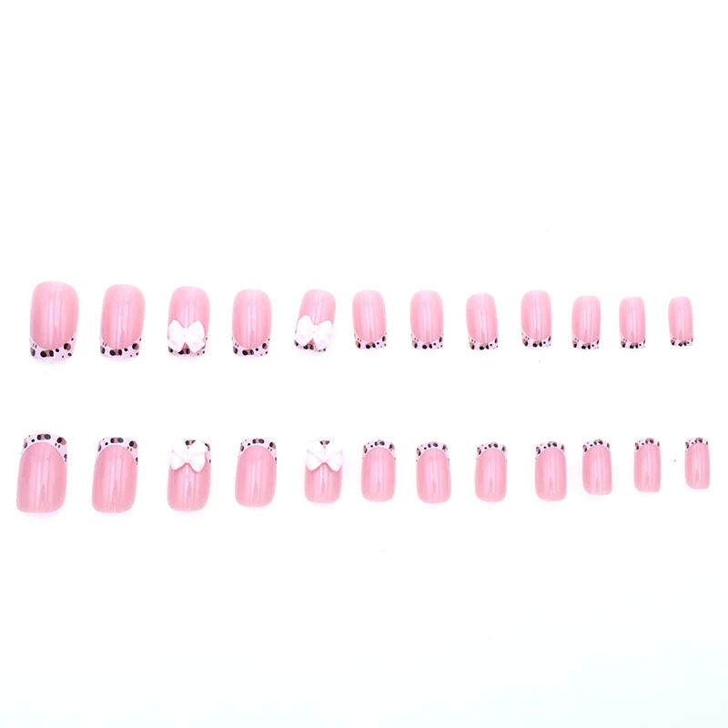 Floral-Themed Nail Art Stornfield