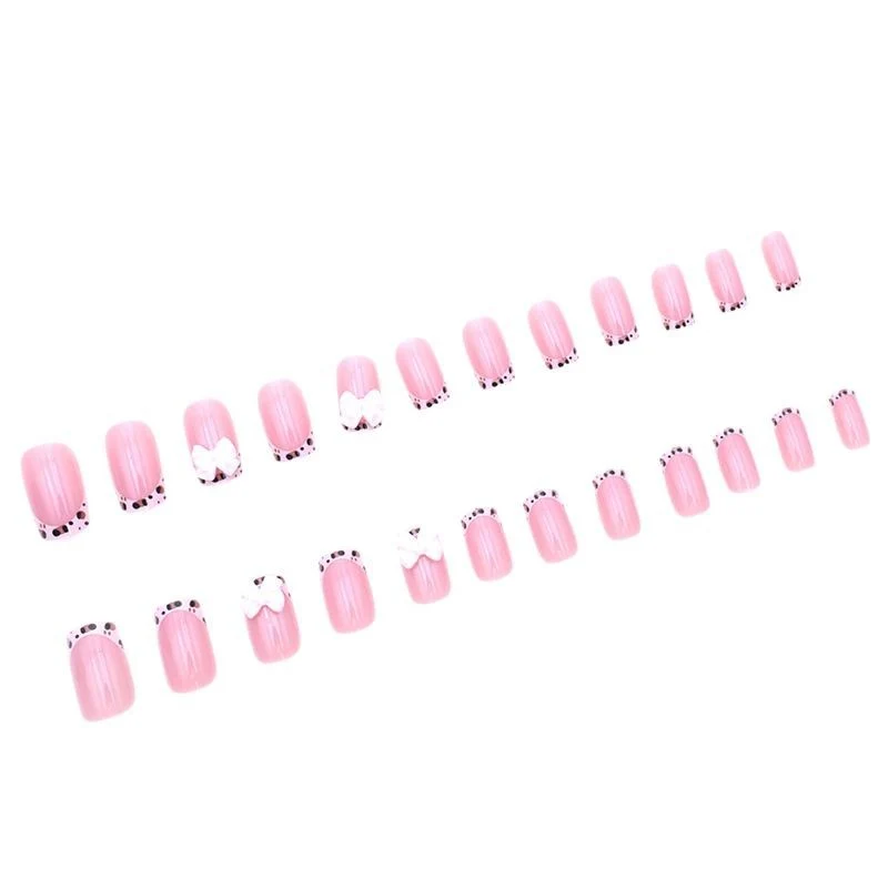 Floral-Themed Nail Art Stornfield